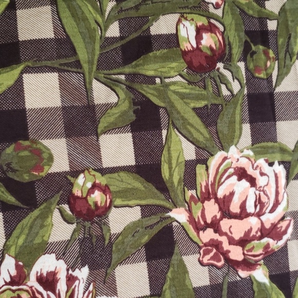 Lularoe large Irma - Picture 2 of 4